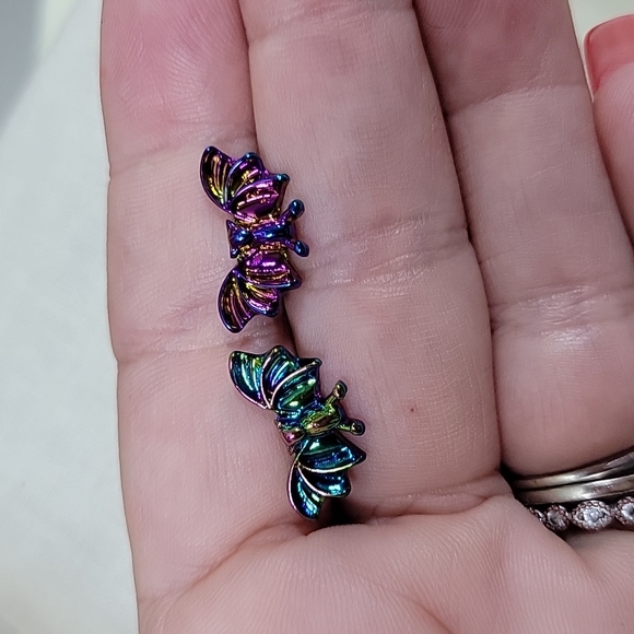 Oilslick Goth Bat Stud Earrings - Picture 5 of 5